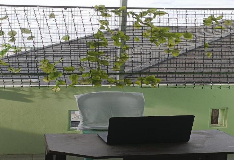 Hotel Oyo 93340 Angsana Aglow Homestay