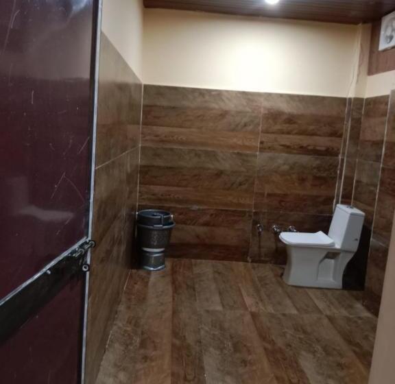 호텔 Shreyash Resorts