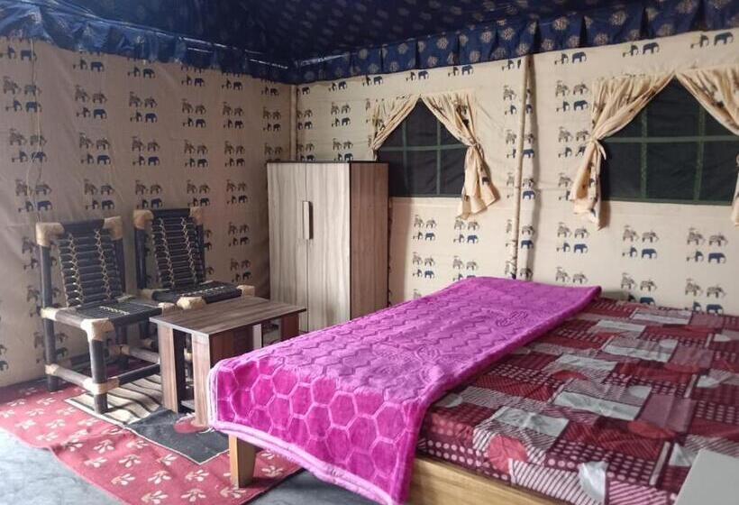 호텔 Shreyash Resorts