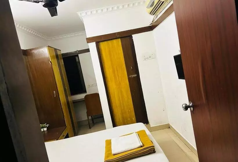 ペンション Excellent Guest House