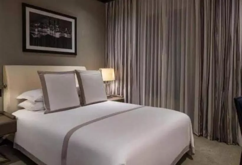 ペンション Excellent Guest House