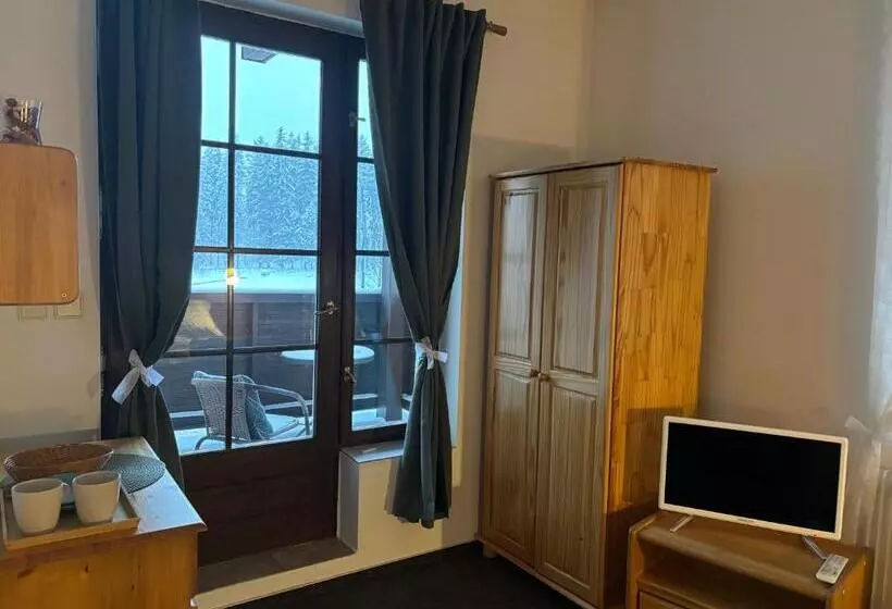 Majatalo Penzion Verde Rosa