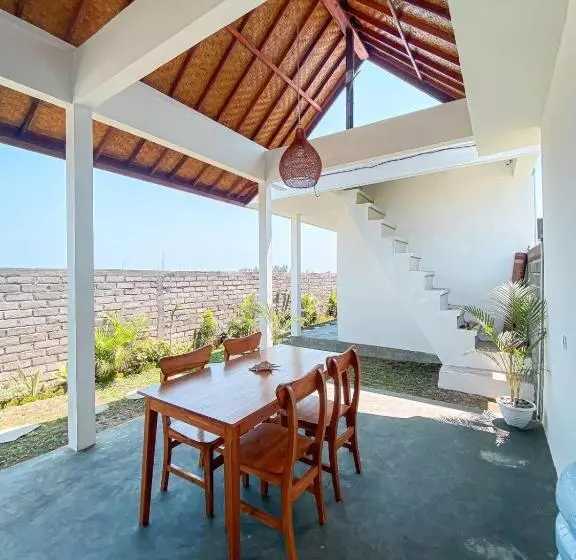 ペンション Turtle House Surf & Stay