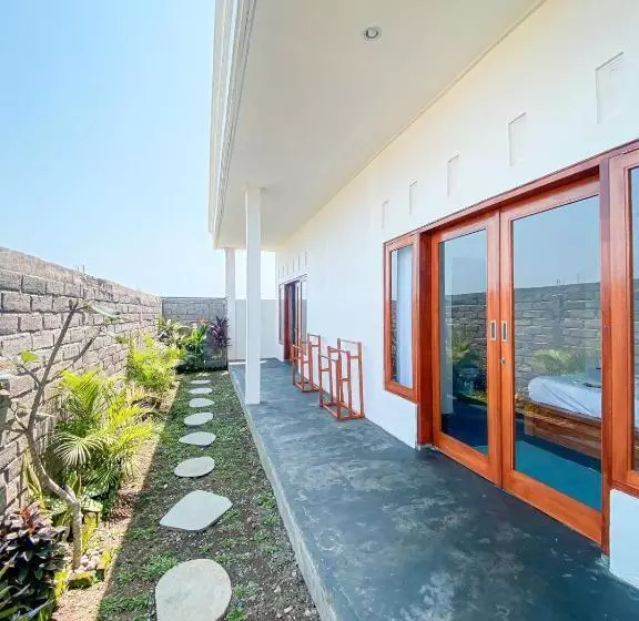 ペンション Turtle House Surf & Stay