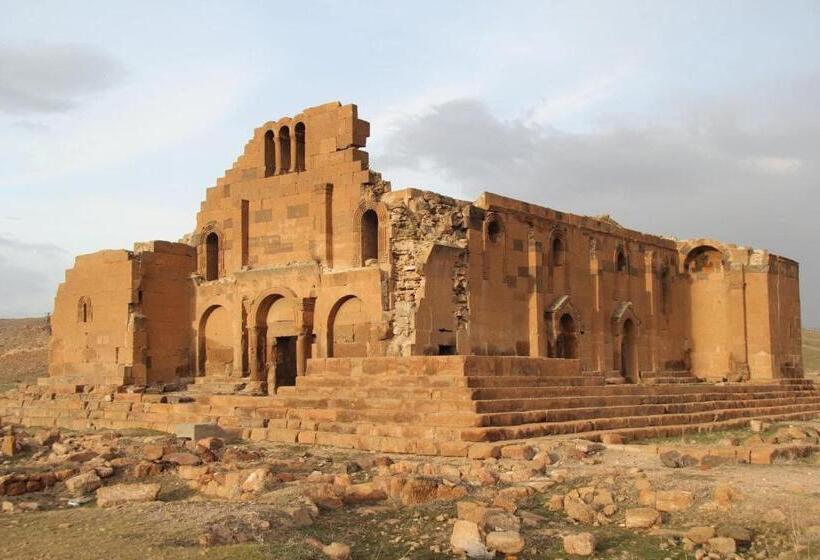 بنسيون Vahanatun