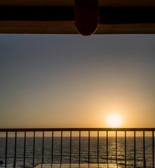 شقة فندقية ساحرة مع اطلالة بانوراميه على البحر