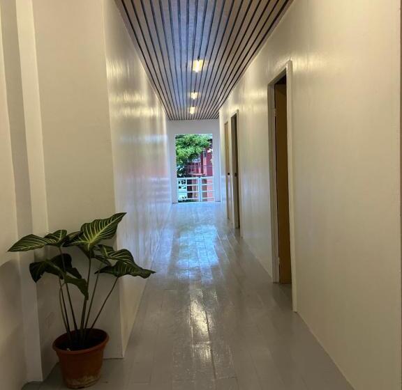 旅馆 Mar Azul Travellers Inn And Spa