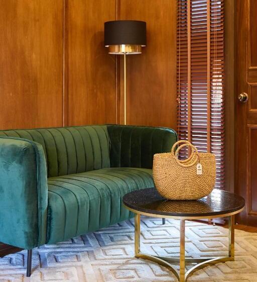 تختخواب و صبحانه Jambolan Chiangmai