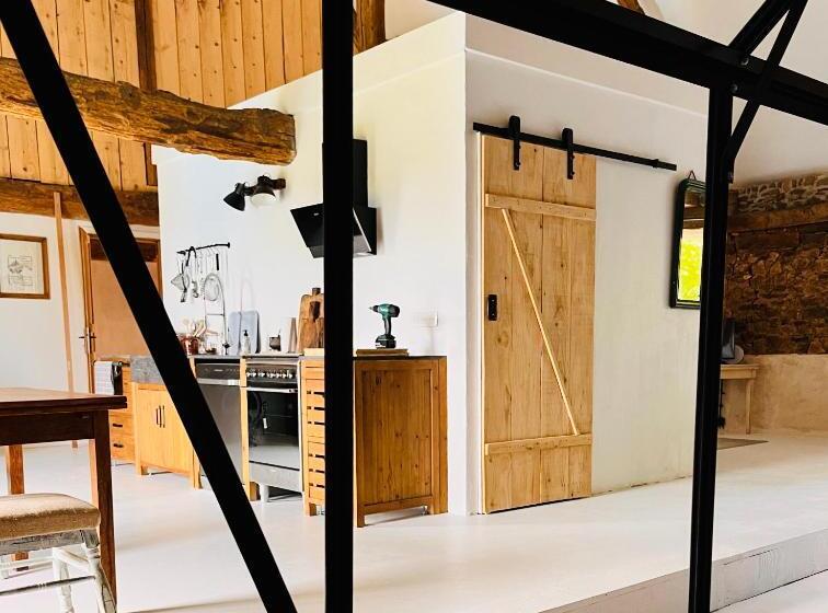 مبيت وإفطار Lys D Avril