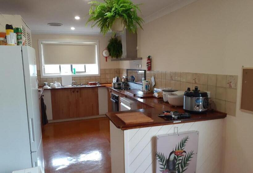 Bed and Breakfast Quiet Property By The River