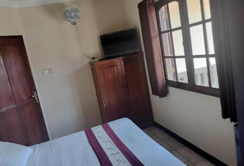 Bed and Breakfast Villa Layang Bulan