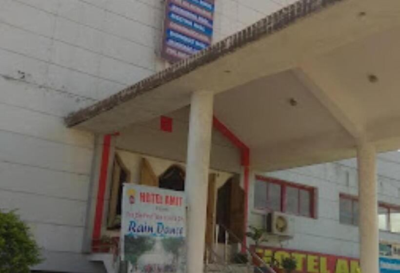 فندق Amit Jalna