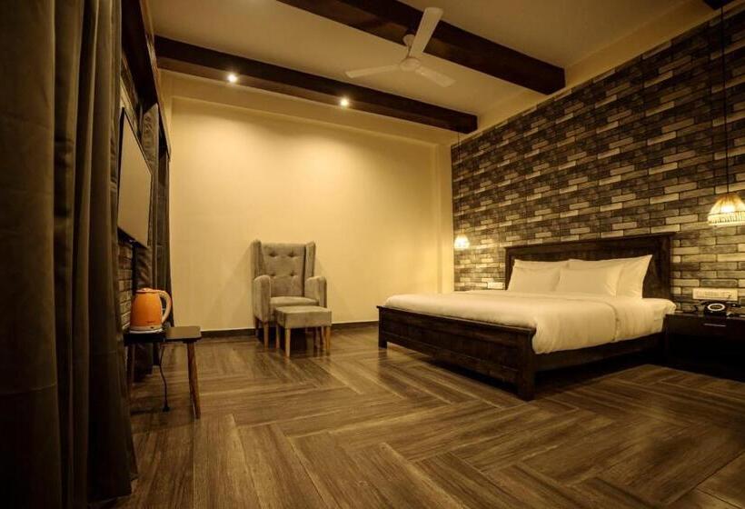 בית מלון כפרי Eko Resort Vanya   Jim Corbett