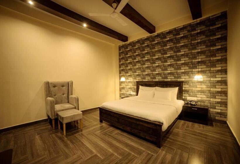 בית מלון כפרי Eko Resort Vanya   Jim Corbett