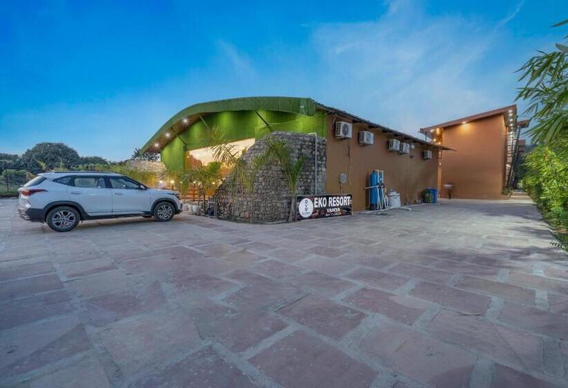 בית מלון כפרי Eko Resort Vanya   Jim Corbett