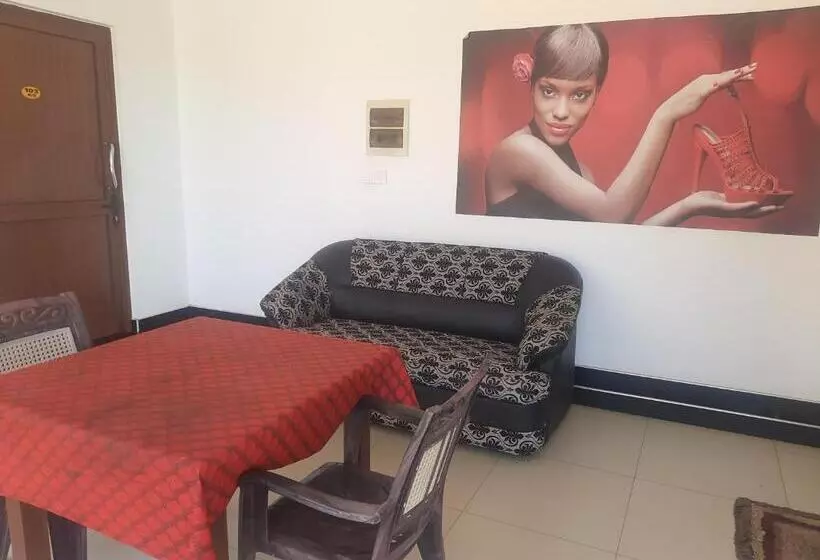 Hotelli Eventide Beach Resort