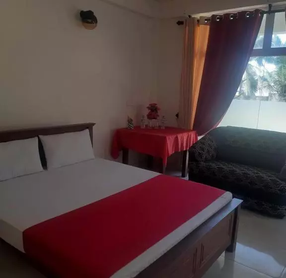 Hotelli Eventide Beach Resort
