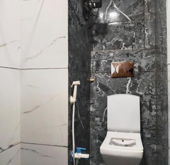 בית מלון כפרי Gupta Avenue