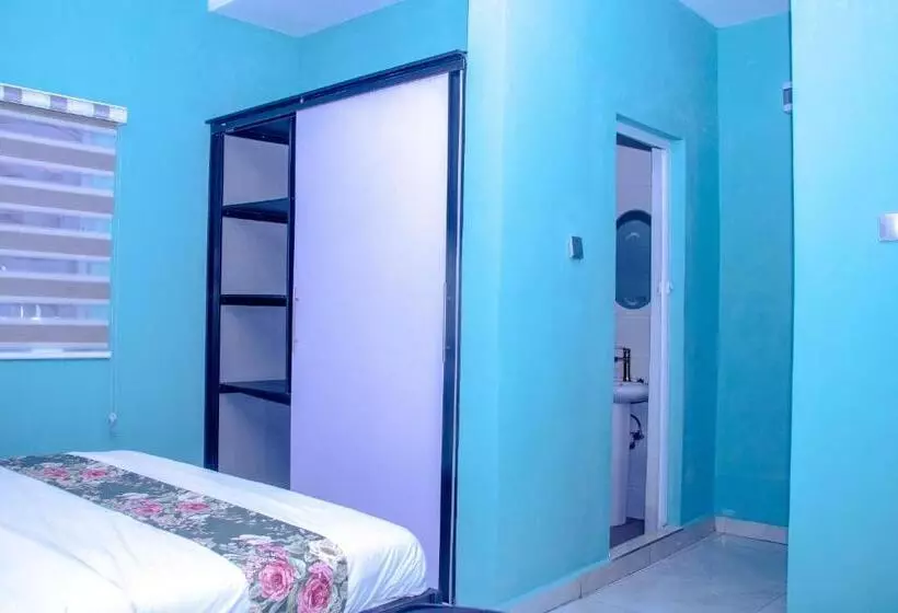 هتل Irviva Homes