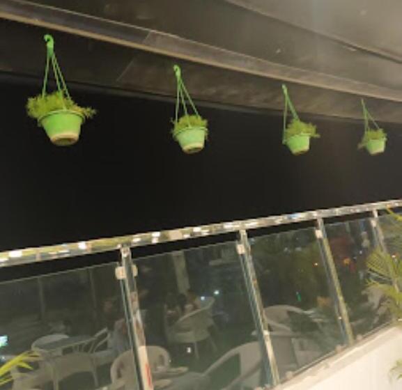 هتل Lake View,chhatarpur