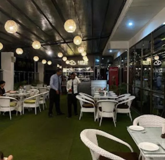 Hotelli Lake View,chhatarpur