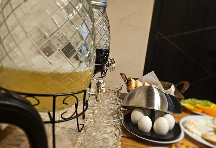 هتل Memory Basket