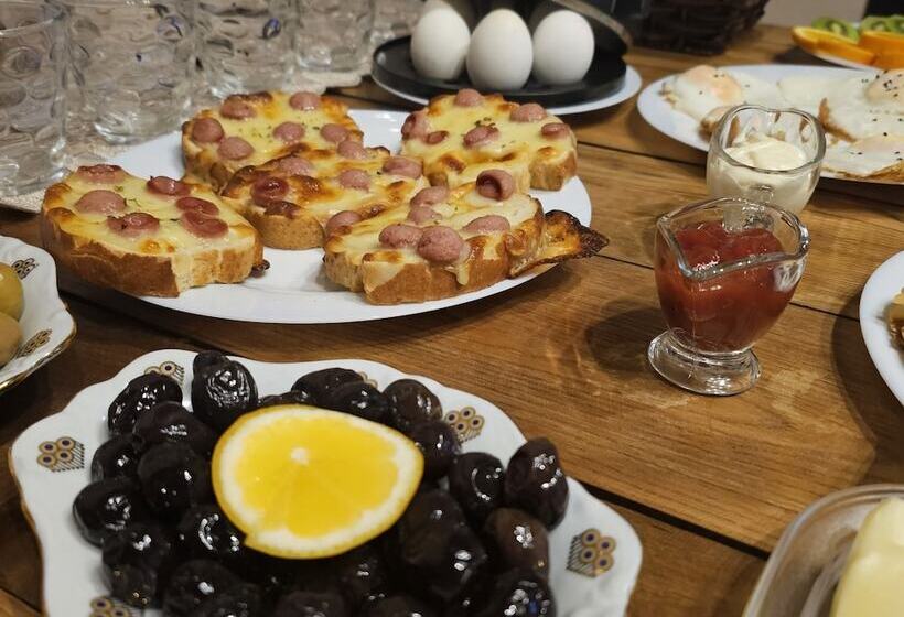 هتل Memory Basket