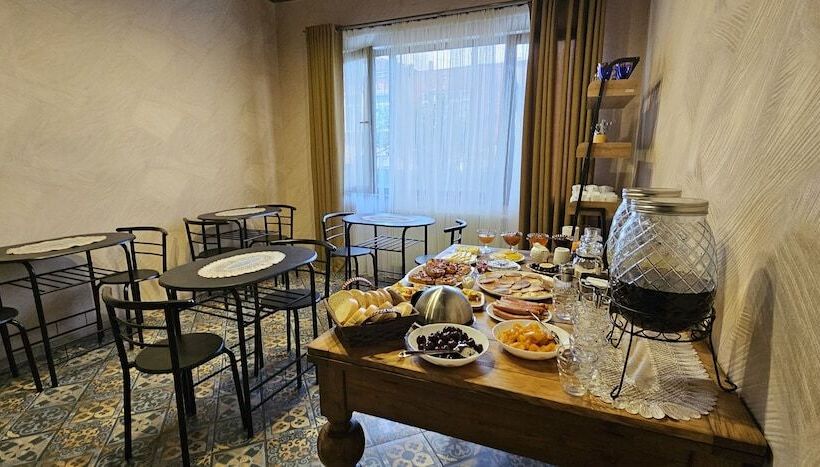 هتل Memory Basket