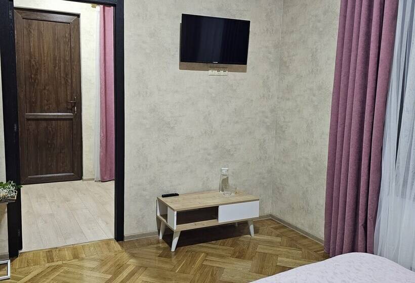 هتل Memory Basket