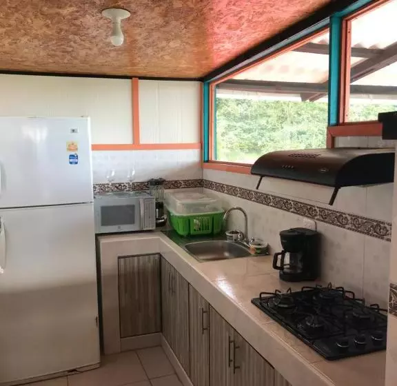ホテル Reserva Natural Finca La Cabaña