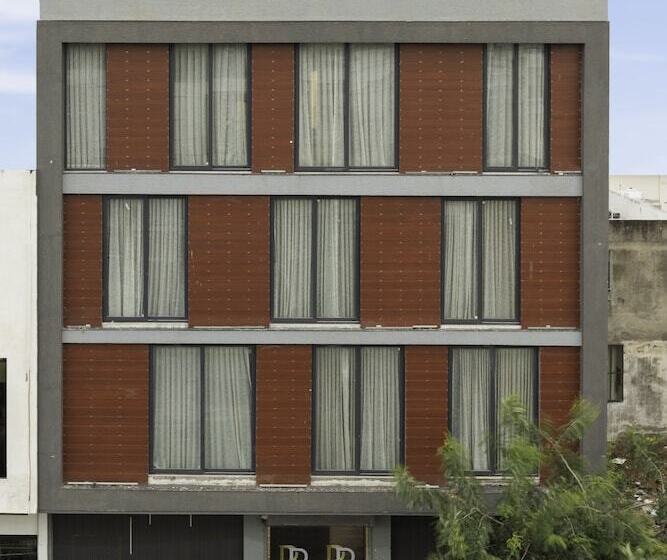 בית מלון כפרי Royal Rawal Luxury Boutique