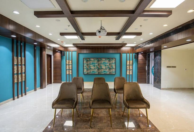 בית מלון כפרי Royal Rawal Luxury Boutique