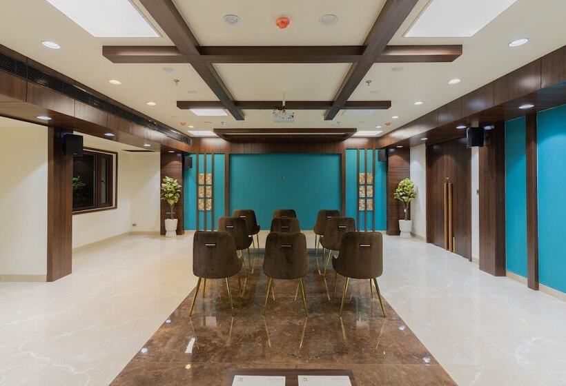 בית מלון כפרי Royal Rawal Luxury Boutique