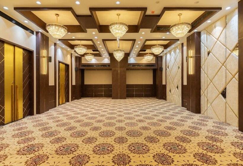 בית מלון כפרי Royal Rawal Luxury Boutique