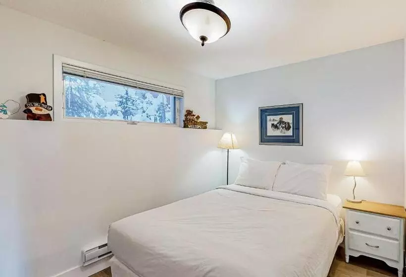 Hotelli Snowcrest Village, Unit 5b