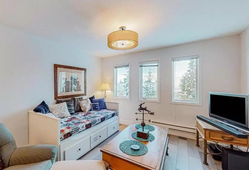 Hotelli Snowcrest Village, Unit 5b