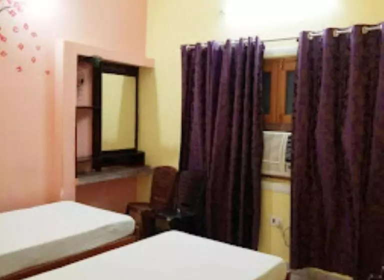 Majatalo Anukul Guest House,bodh Gaya