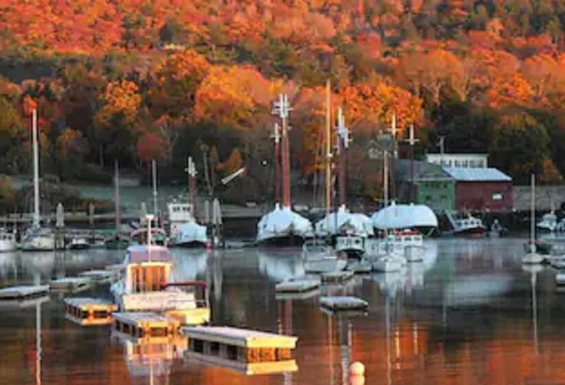 פנסיון Star Suite On The Midcoast