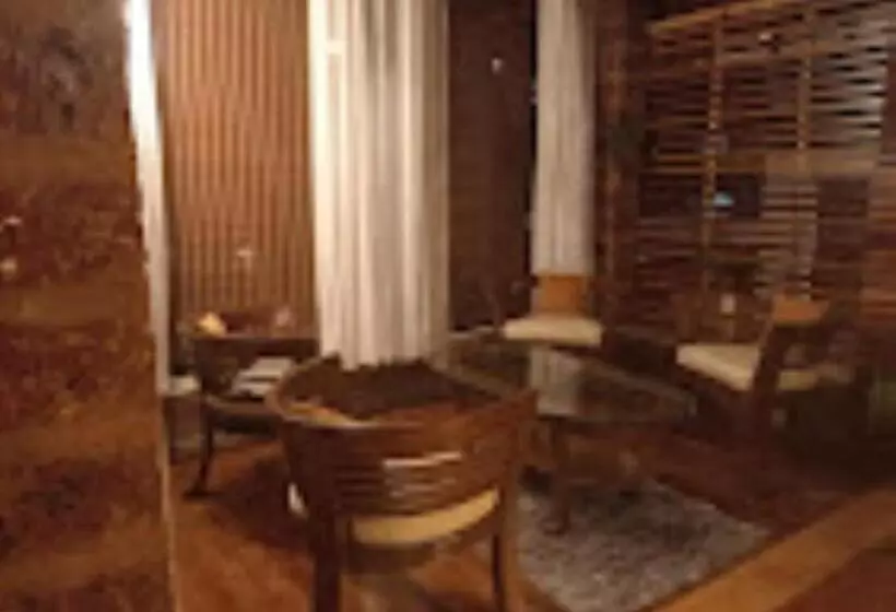 リゾートホテル Hideout Cottage 878, Kudal