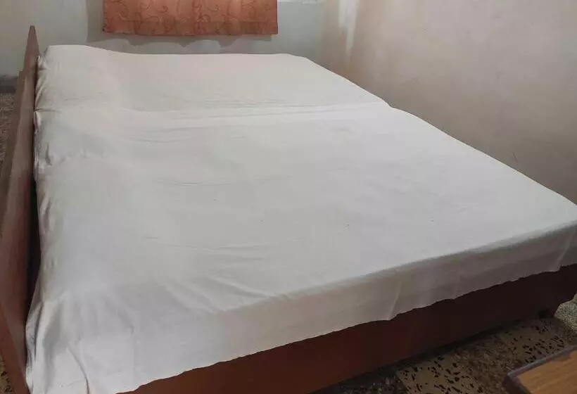 Spot On Nandu Hotels And Motels