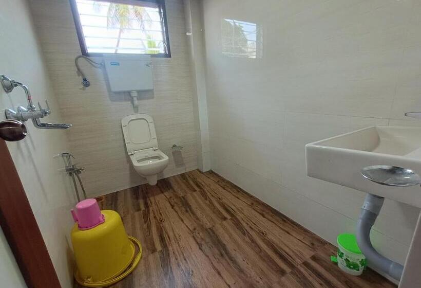 Staymaker Hotel Mayura