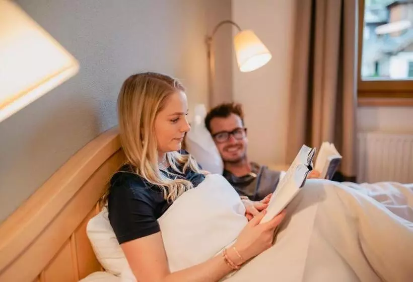 ホテル Almhof Alpin Apartments & Spa