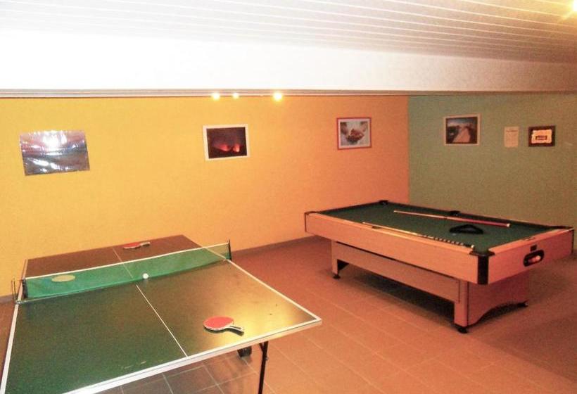 هتل Alpin Appartements