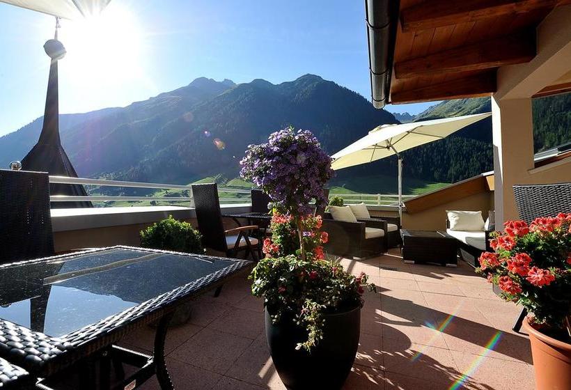 هتل Alpvita Piz Tasna