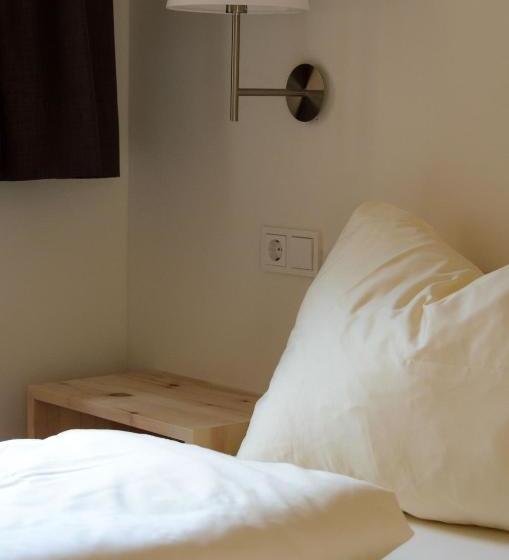 هتل Ferienwohnung "am Ruggbach"
