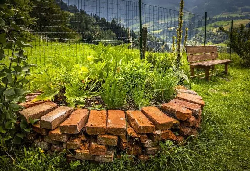 Hotelli Gasthof Pesbichl