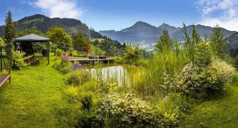 Hotelli Gasthof Pesbichl