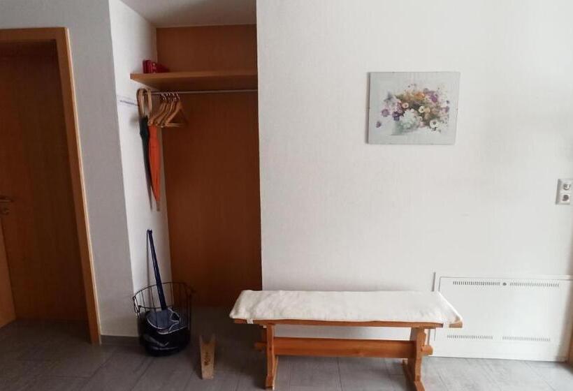 호텔 Gästehaus Lutz