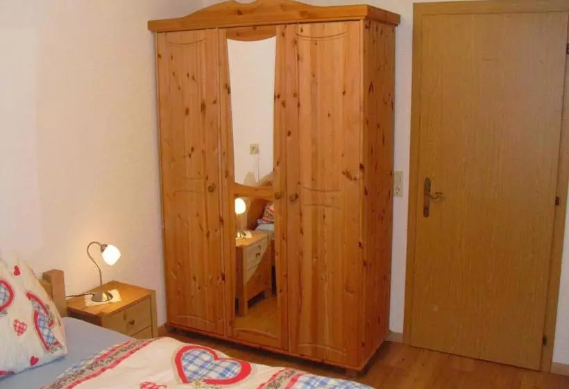 ホテル Haus Gruenbacher