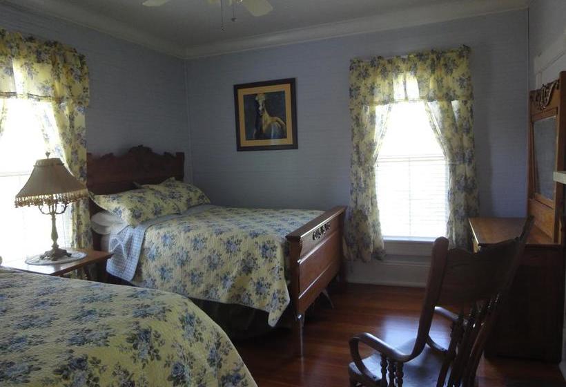 فندق Lake Allatoona Inn